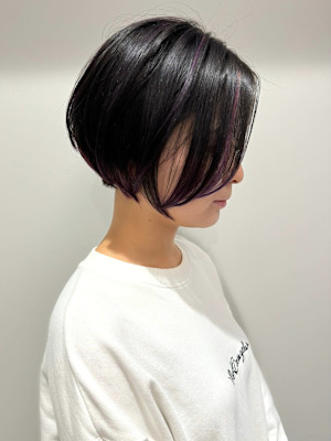 ショートボブ　パープルハイライト　裾カラー　フェイスレイヤー