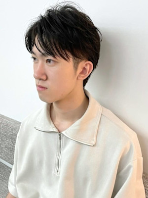 刈り上げショート　束感スタイリング　爽やかシースルーマッシュ