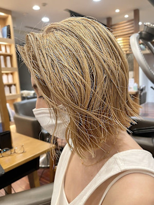 切りっぱなしボブ