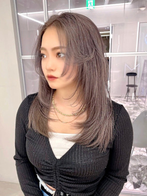 《Xena ria》レイヤーカット×グレージュ