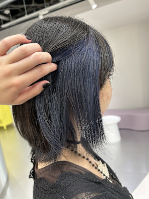 《Xena ria》ネイビーブルーのインナーカラー