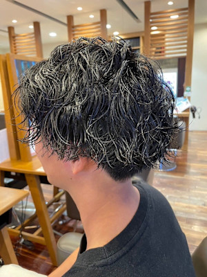 波巻きパーマ