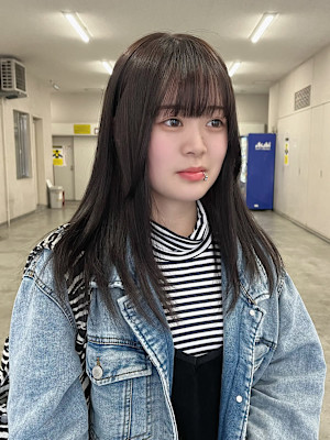 ダークブラウン/ローレイヤー/顔周りレイヤー/小顔に見せる