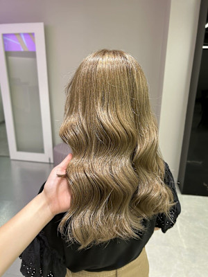 《Xena ria》透明感オリーブベージュ♪