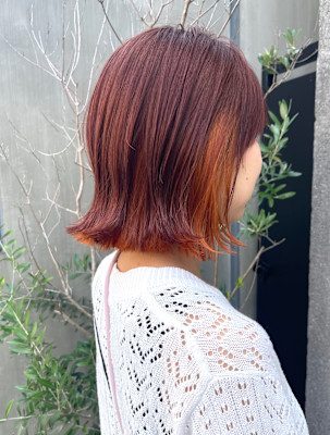 レッドオレンジ派手髪インナーカラー