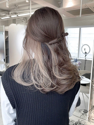 《Xena ria》ココアアッシュ×インナーカラー