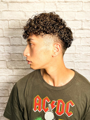 男ウケ抜群！カーリーパーマ