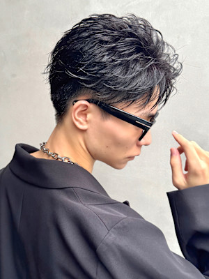 【ARIETTA岩渕】フェザーショート×毛流れパーマ