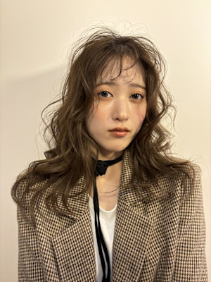 ミルクティーベージュ/ケアブリーチカラー/透明感ベージュ