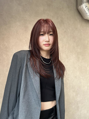 miu　顔まわりレイヤーとトレンドレッドカラー