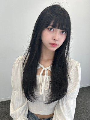 韓国風/セミロング/顔周りカット/暗髪前髪//透明感カラー