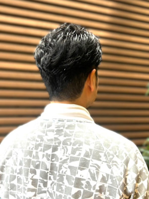 刈り上げショートビジネスツーブロック黒髪