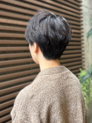 韓国マッシュ刈り上げショートビジネスツーブロック