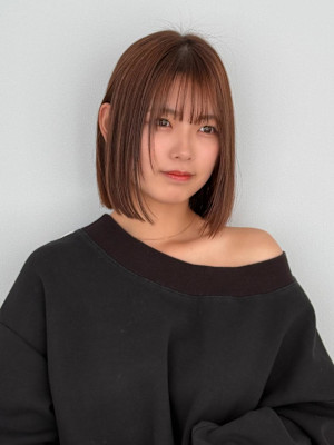 韓国風切りっぱなしパツっとボブブリーチなしマロンベージュ