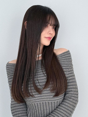 韓国風ローレイヤーまとまりストレートダークブラウン艶カラー