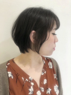 ショートボブ