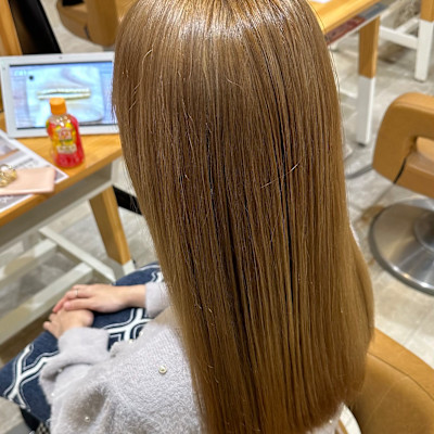 ミルクティーベージュ