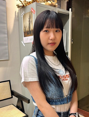 【Look at】暗髪ストレート