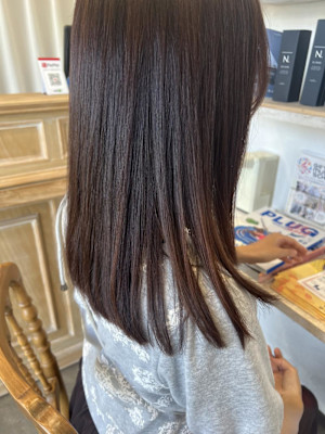 ピンクベージュ