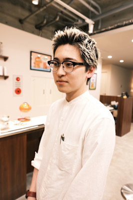 【Look at】スパイキーショート