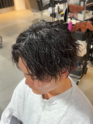 縦落ちツイストスパイラルパーマ