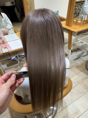 艶髪グレージュ
