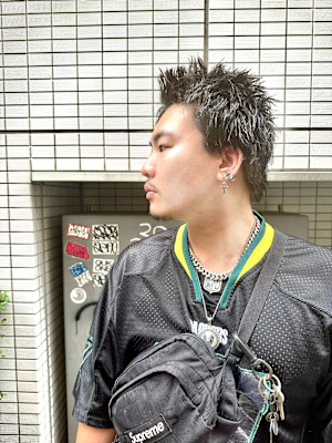 直毛の方にオススメのツイストパーマ