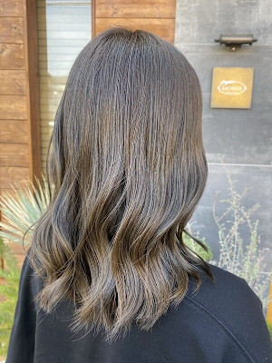 オリーブカラー