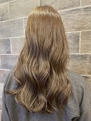 オリーブブラウン