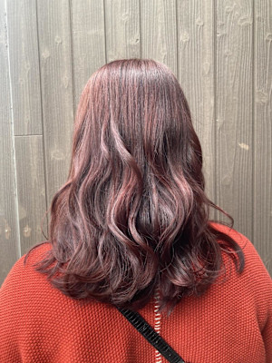 ツヤツヤチェリーレッド