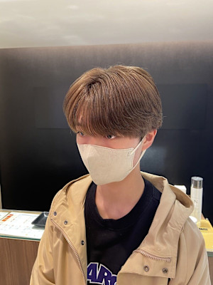 韓国ヘア ミルクティーベージュ シースルーマッシュ ブリーチ