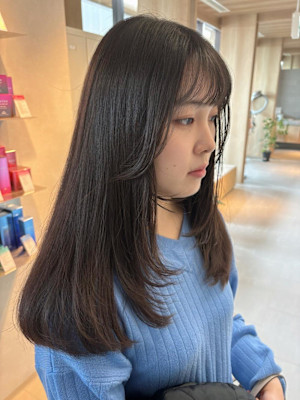 レイヤーカット／ロングヘア／セミロング