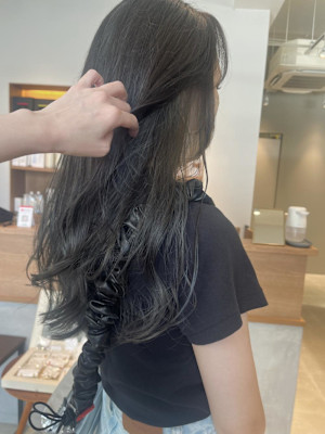 ダークオリーブアッシュ