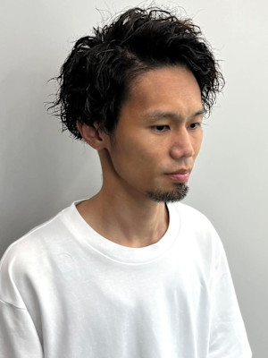 ツイストスパイラルパーマ　ビジネスパーマ　30代40代　束感