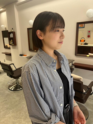 【Look at】切りっぱなしボブ地毛風透明感