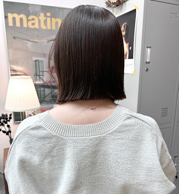 【Look at】切りっぱなしボブオリーブベージュ