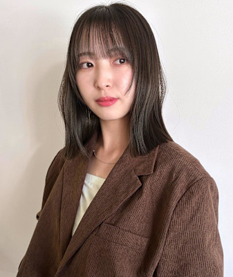 【Look at】地毛風アッシュグレージュ切りっぱなし