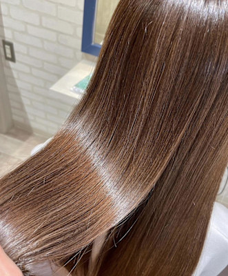 ピンクベージュ