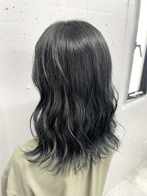 【ブルーブラック】