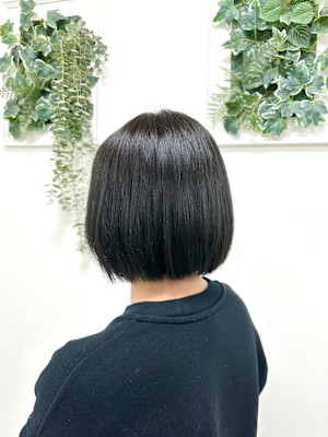 ダークグレーボブ