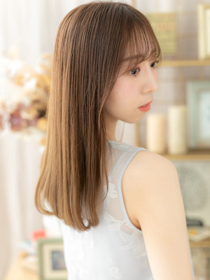 ハイライトカラー抜け感小顔エアストレート　姫カットレイヤー