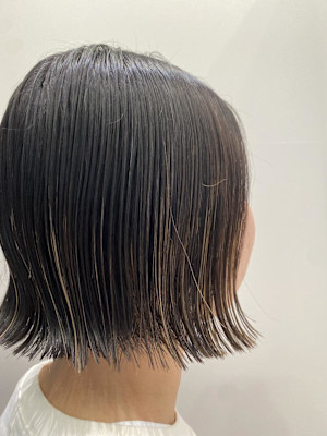 オシャレハイライト切りっぱなしボブ