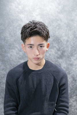 アップバングショート刈り上げツーブロック