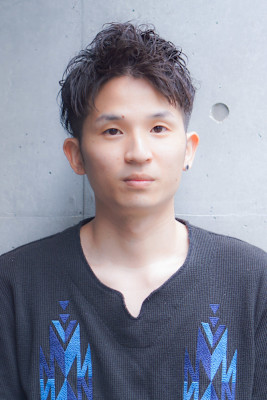 アップバングショート