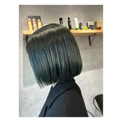 オリーブグレージュ