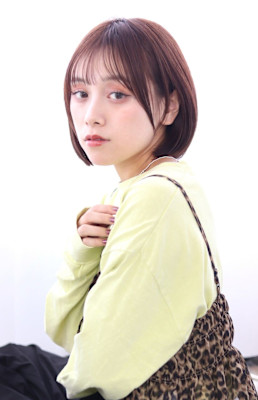 20代30代40耳掛け小顔丸みボブ