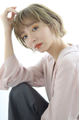 小顔ボブルフ×くすみベージュ20代30代40代