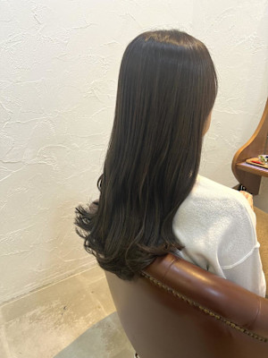 カーキグレージュ