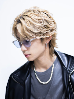 ハイトーンウルフフェザーショート