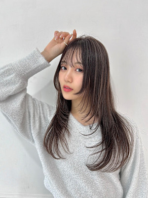 レイヤー　姫カット　シースルーバング